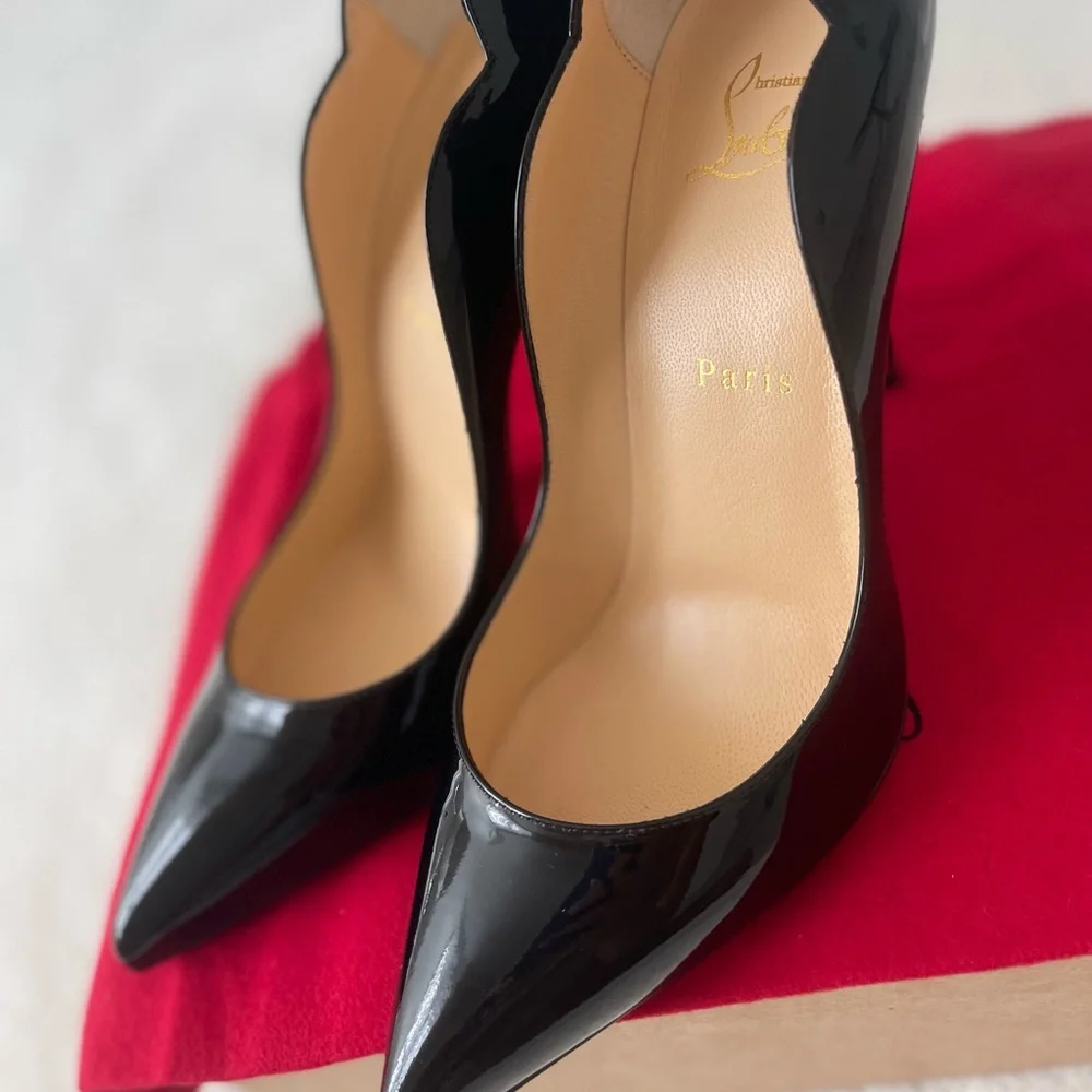 Christian Louboutin.size 38,5 - Picture 2 of 4